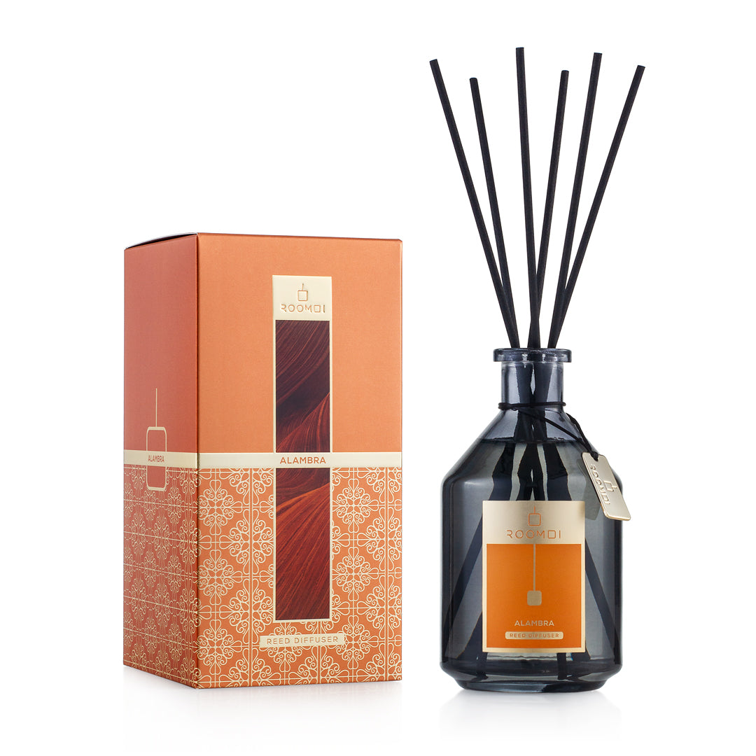 Roomoi Alambra Italian reed diffuser 500ml amber scent.