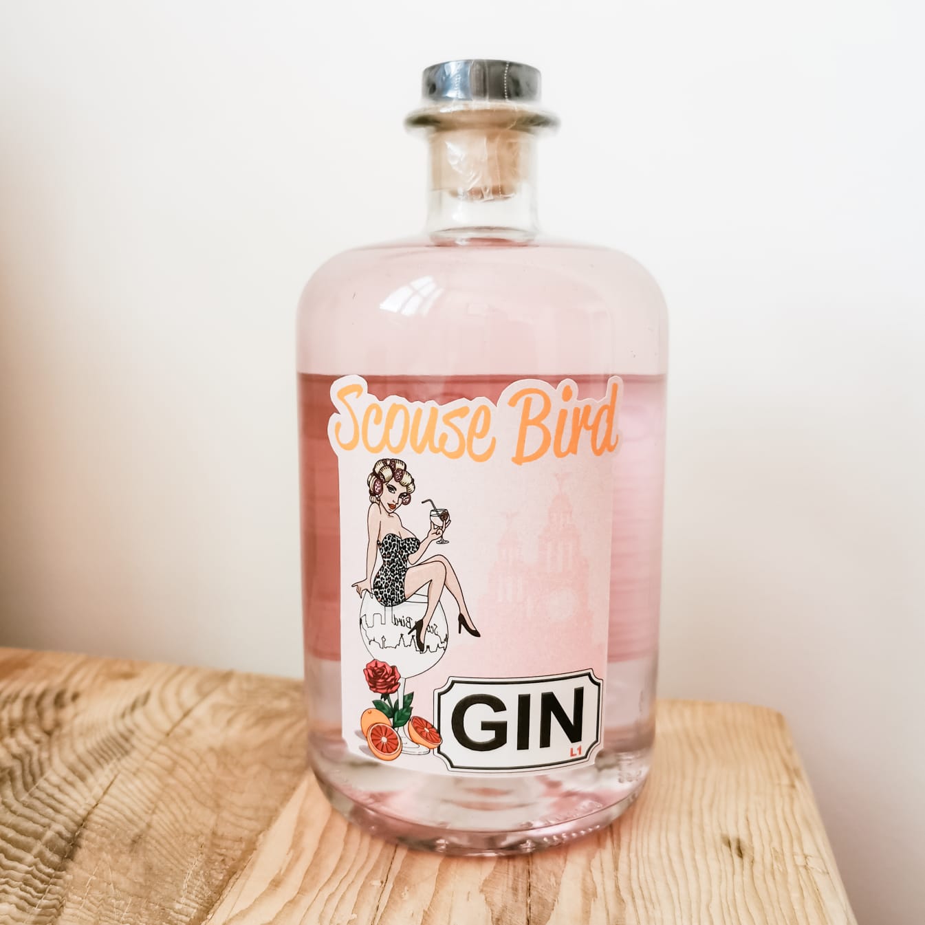 Load image into Gallery viewer, Scouse Bird Pink Gin 70cl
